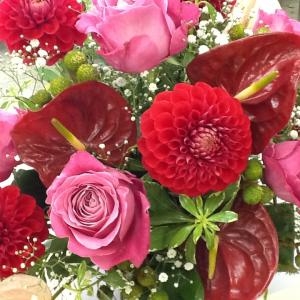 ☆赤のダリアのアレンジメント☆|「フラワーハウスおおはし」　（福島県郡山市の花屋）のブログ